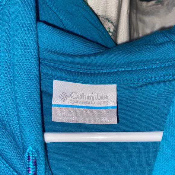 Brand New Columbia Hoodie - Picture 2 of 3